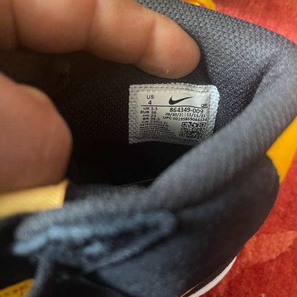 ZOOM BLAZER MID SB 'BLACK UNIVERSITY GOLD' - Picture 13 of 13